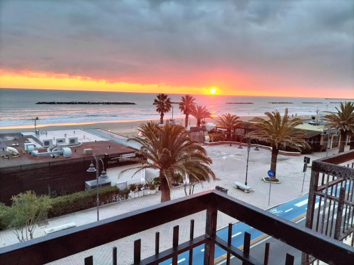 La Mouette Otel Porto San Giorgio Dış mekan fotoğraf